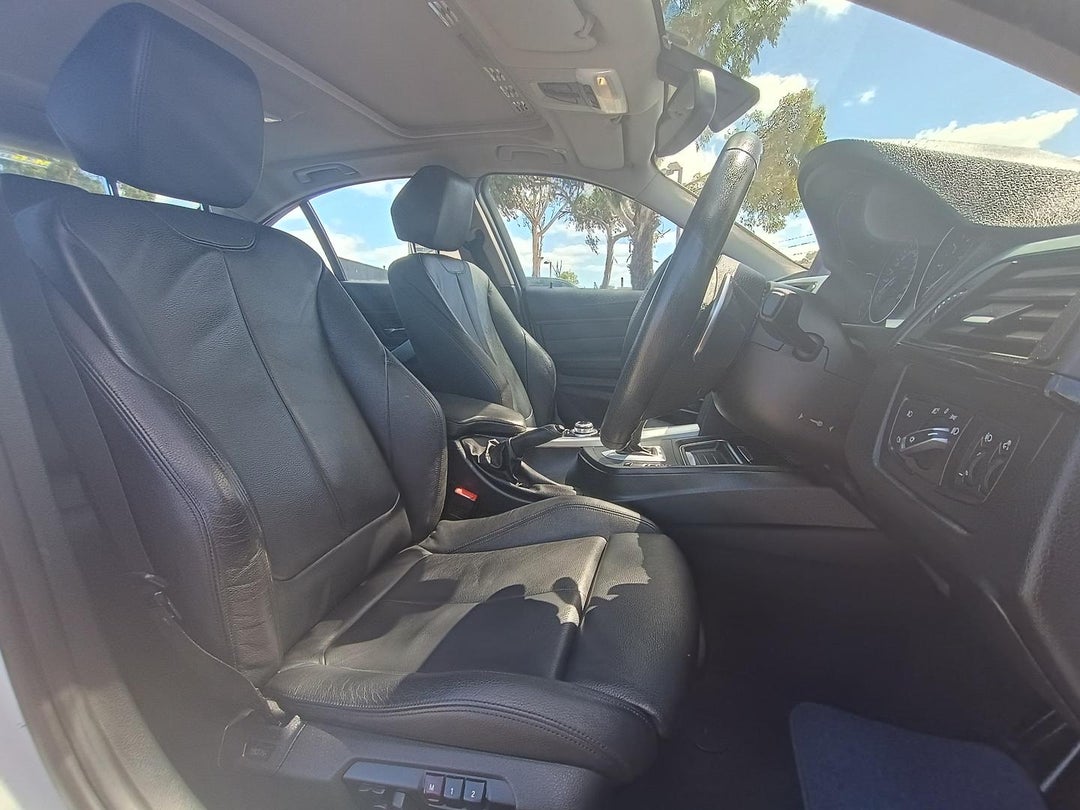 2013 BMW 3 Series Sport Line, Automatic, 181886 km, Photo 10