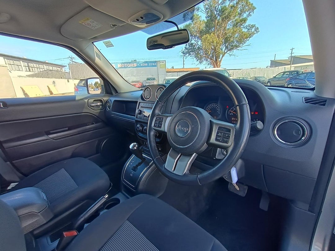 2014 Jeep Patriot Blackhawk, Manual, 109987 km, Photo 11