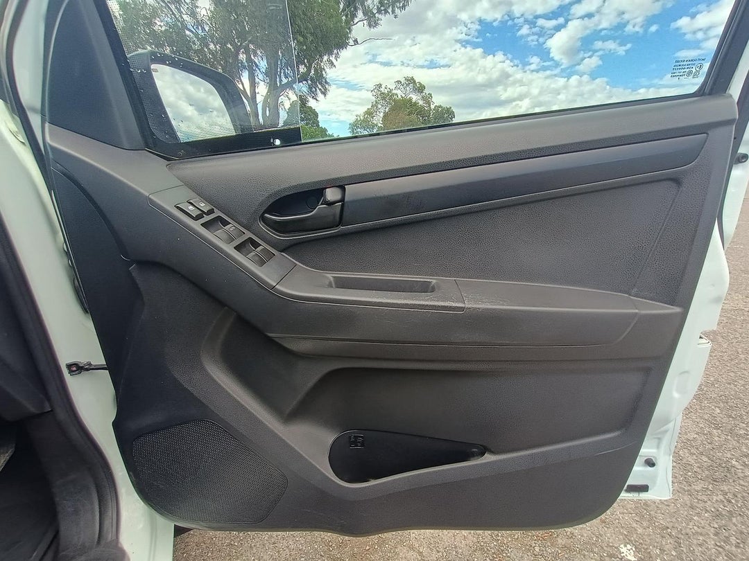 2017 Isuzu D-MAX Sx, Manual, 304524 km, Photo 20