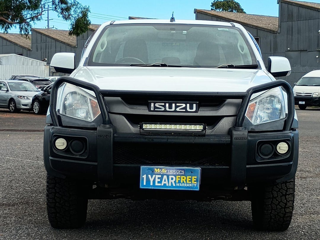 2017 Isuzu D-MAX Sx, Manual, 304524 km, Photo 2