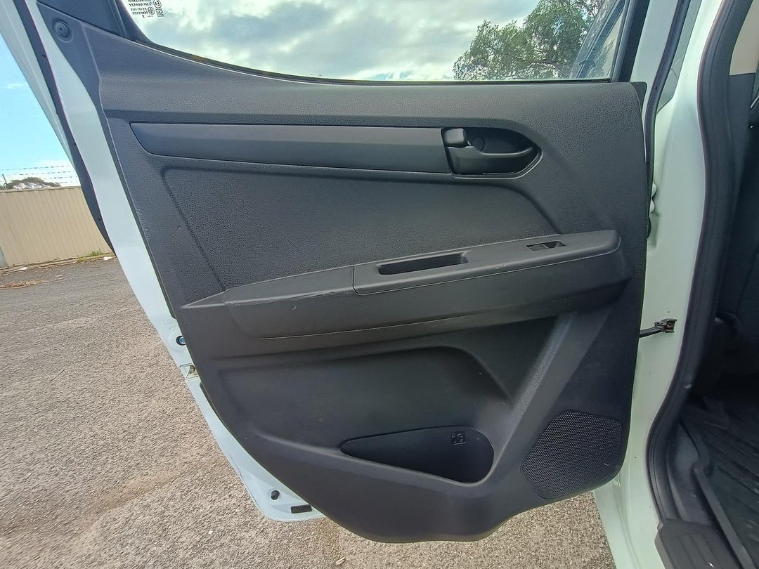 2017 Isuzu D-MAX Sx, Manual, 304524 km, Photo 23