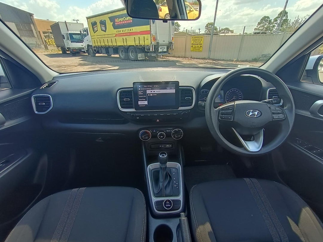 2022 Hyundai Venue Active, Automatic, 91068 km, Photo 10