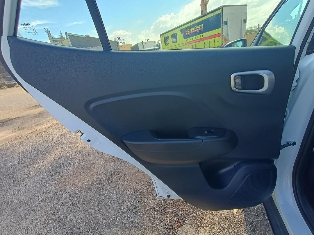 2022 Hyundai Venue Active, Automatic, 91068 km, Photo 23