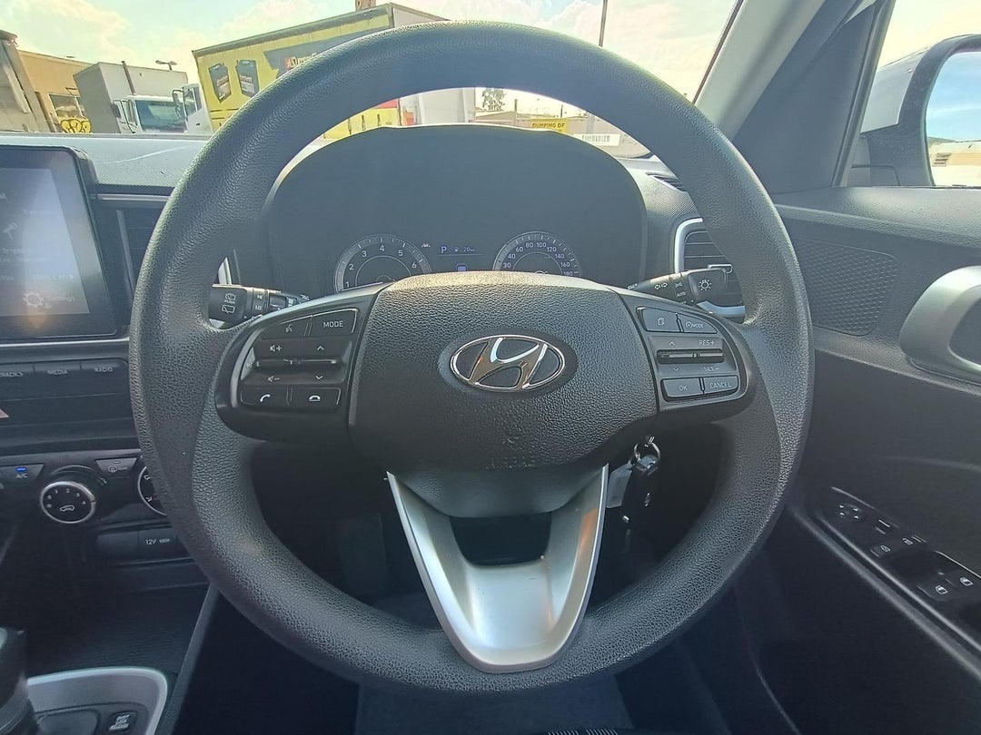 2022 Hyundai Venue Active, Automatic, 91068 km, Photo 12