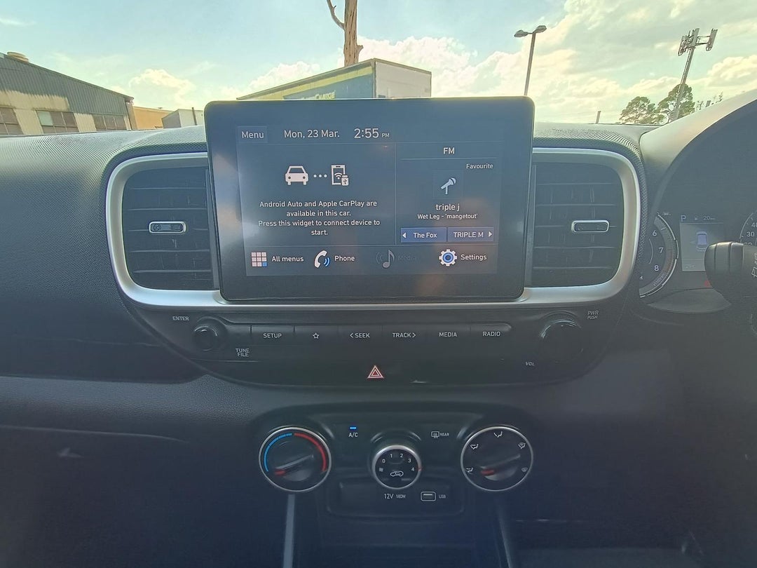 2022 Hyundai Venue Active, Automatic, 91068 km, Photo 16