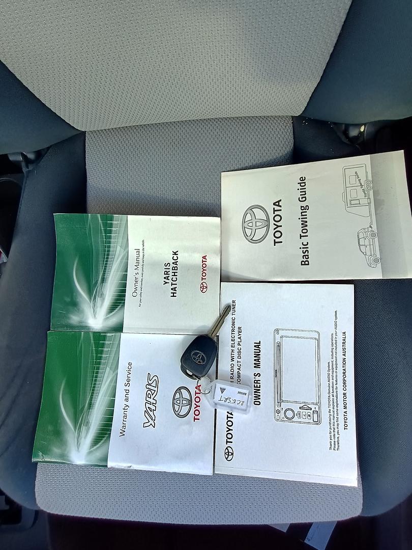 2013 Toyota Yaris Yrs, Automatic, 239352 km, Photo 24