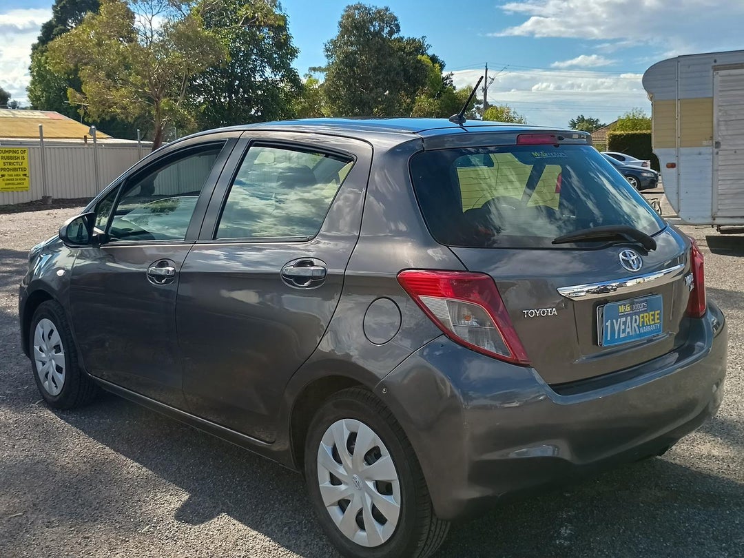 2013 Toyota Yaris Yrs, Automatic, 239352 km, Photo 5