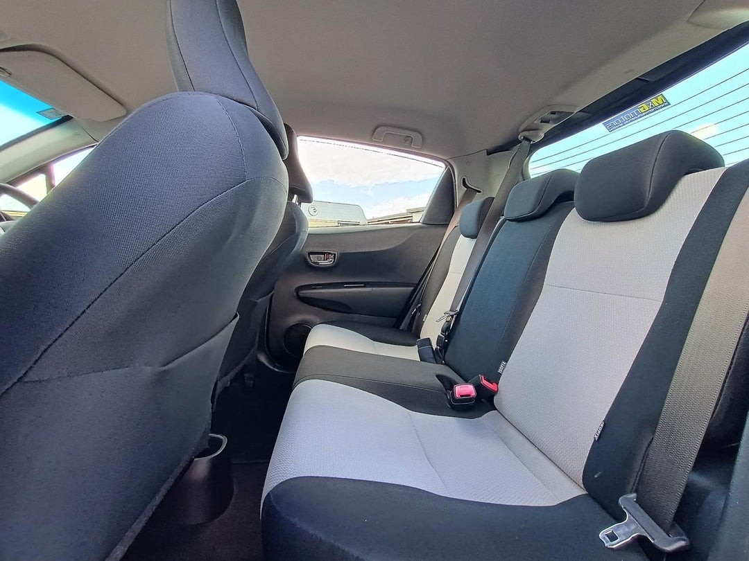 2013 Toyota Yaris Yrs, Automatic, 239352 km, Photo 18