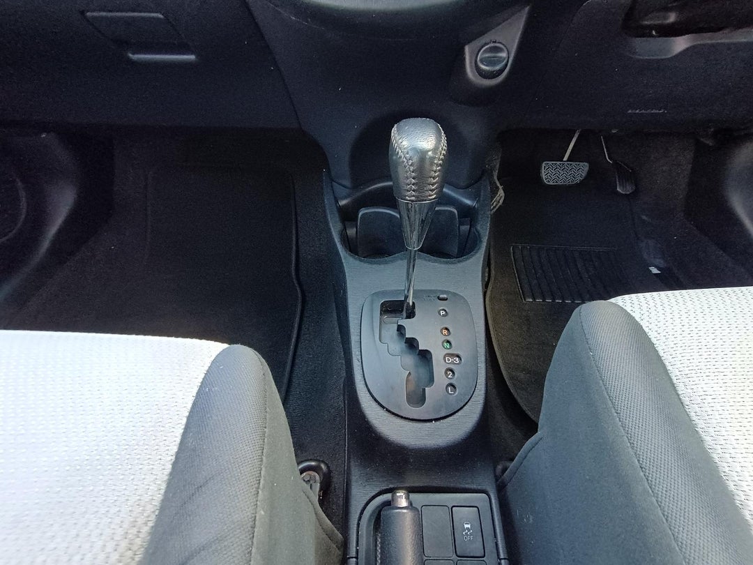 2013 Toyota Yaris Yrs, Automatic, 239352 km, Photo 13