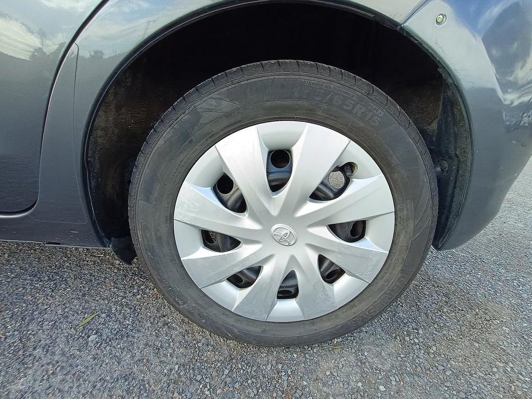 2013 Toyota Yaris Yrs, Automatic, 239352 km, Photo 9