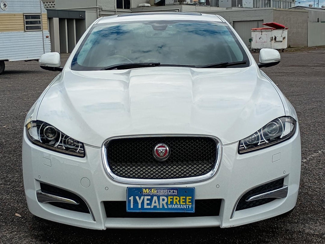 2014 Jaguar XF Luxury, Automatic, 185307 km, Photo 2