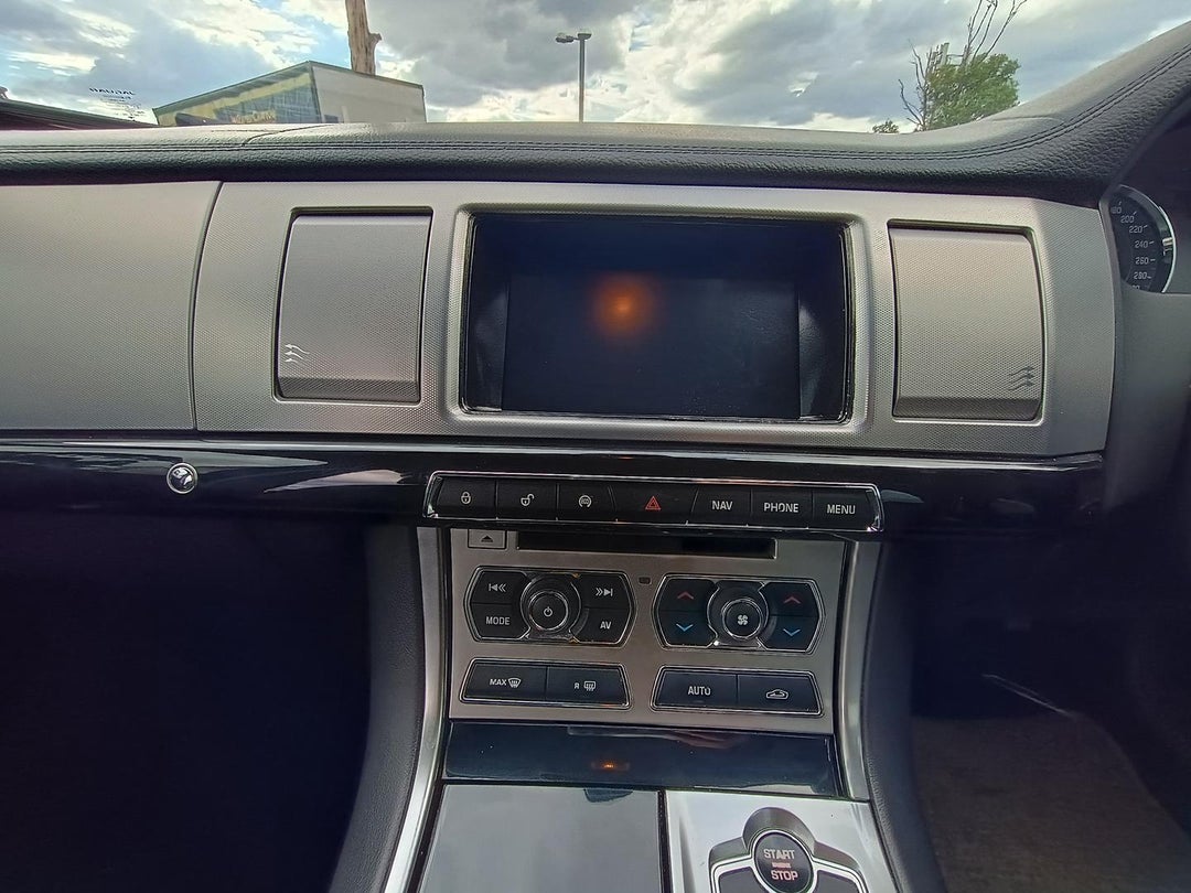 2014 Jaguar XF Luxury, Automatic, 185307 km, Photo 13