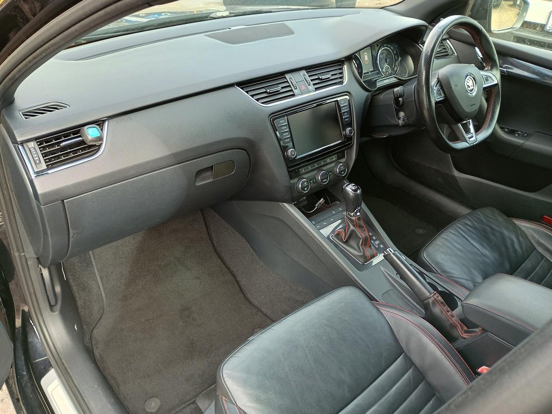 2016 SKODA Octavia Rs 162tsi, Automatic, 217256 km, Photo 15