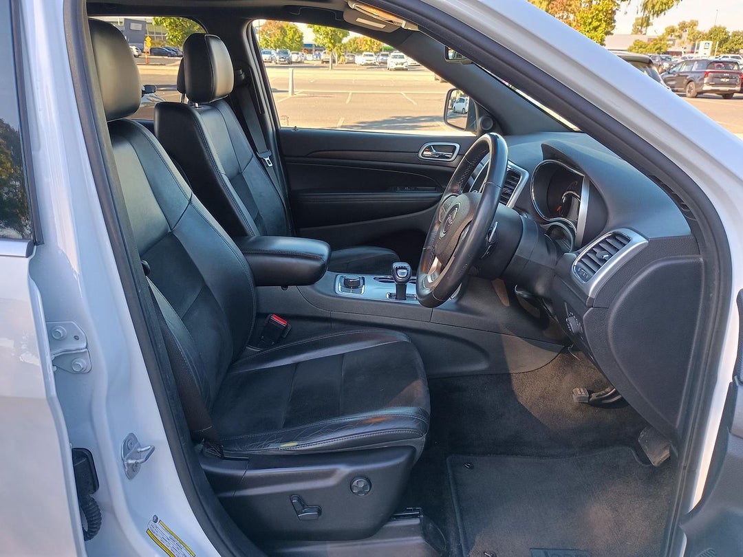 2015 Jeep Grand Cherokee Laredo, Automatic, 186036 km, Photo 16