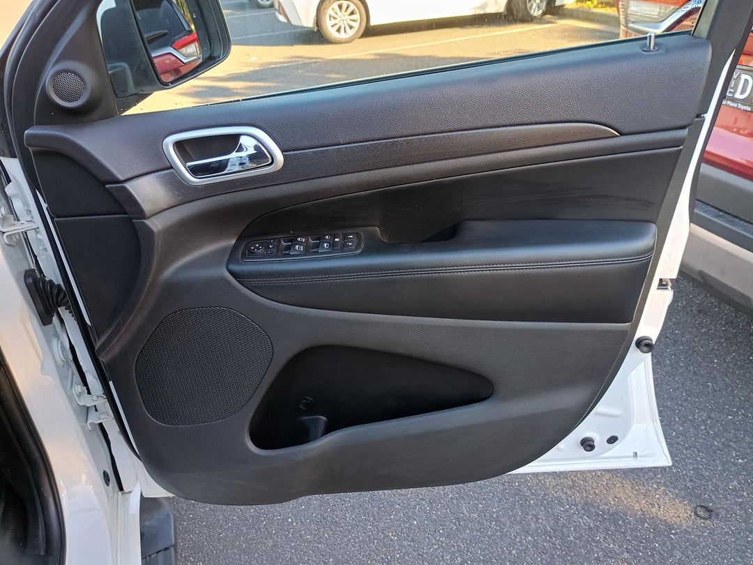 2015 Jeep Grand Cherokee Laredo, Automatic, 186036 km, Photo 23