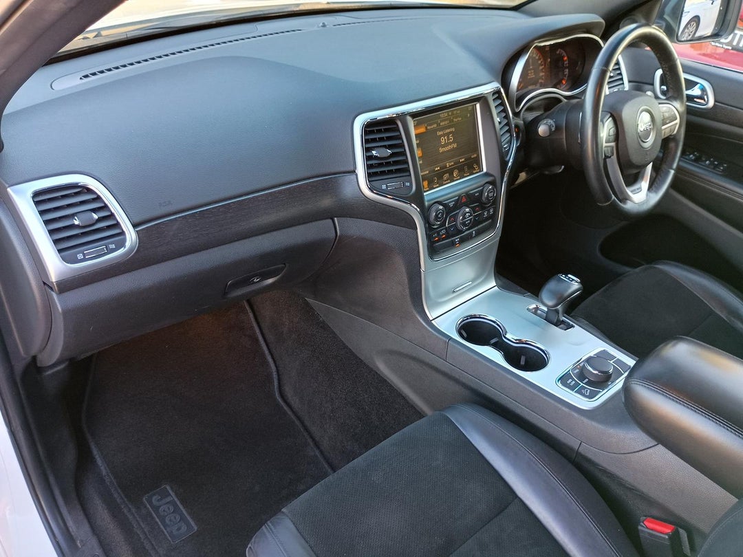 2015 Jeep Grand Cherokee Laredo, Automatic, 186036 km, Photo 17