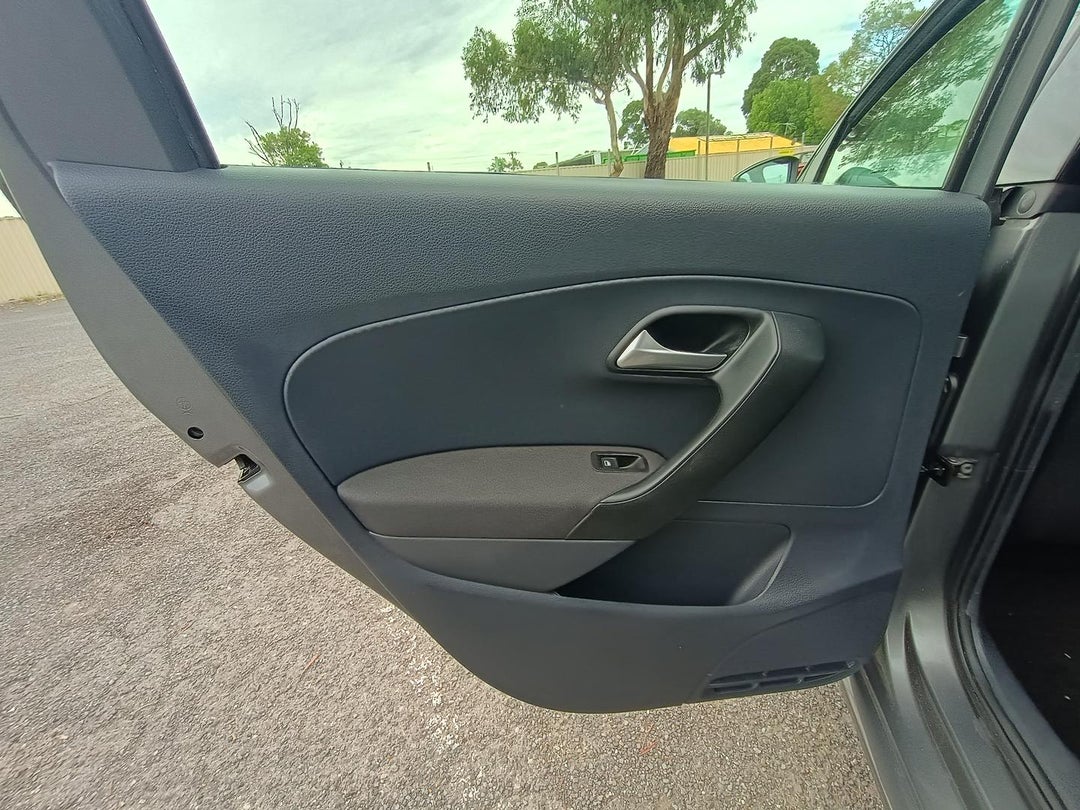 2014 Volkswagen Polo 66tsi Trendline, Automatic, 149987 km, Photo 23