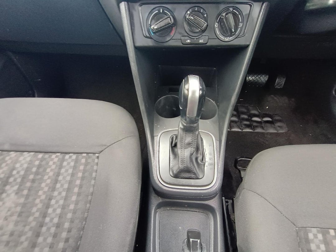 2014 Volkswagen Polo 66tsi Trendline, Automatic, 149987 km, Photo 12