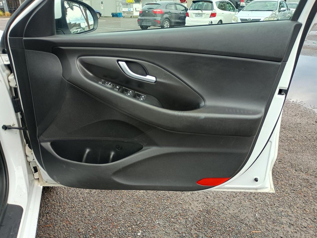 2018 Hyundai i30 Go, Automatic, 167452 km, Photo 22