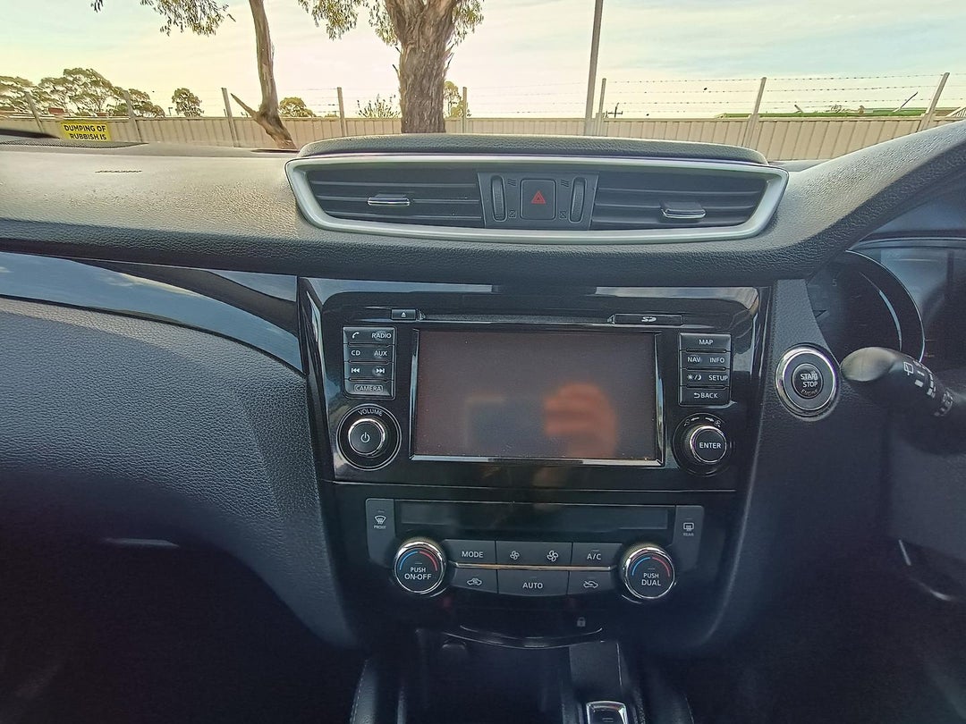 2015 Nissan Qashqai Ti, Manual, 145603 km, Photo 14