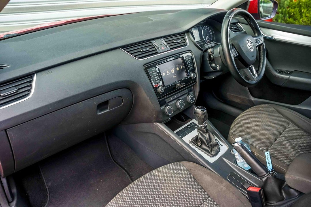 2015 SKODA Octavia Ambition Plus 110tsi, Automatic, 176124 km, Photo 13