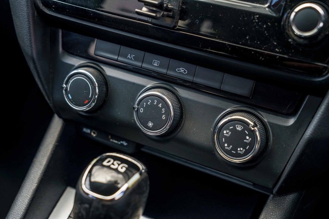 2015 SKODA Octavia Ambition Plus 110tsi, Automatic, 176124 km, Photo 18