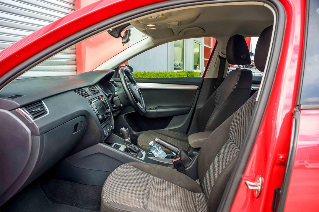 2015 SKODA Octavia Ambition Plus 110tsi, Automatic, 176124 km, Photo 20