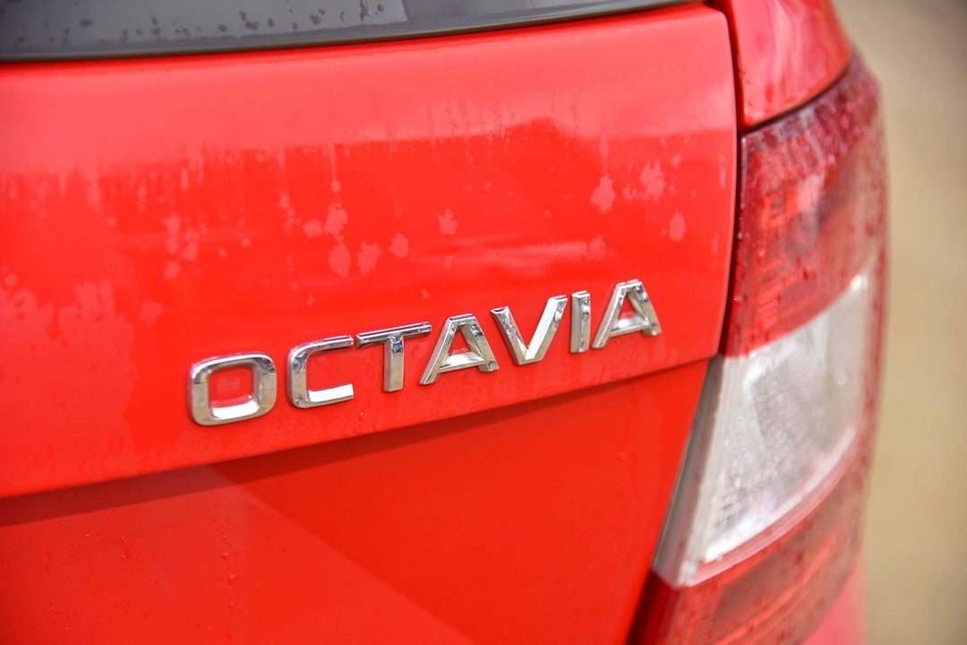 2015 SKODA Octavia Ambition Plus 110tsi, Automatic, 176124 km, Photo 7