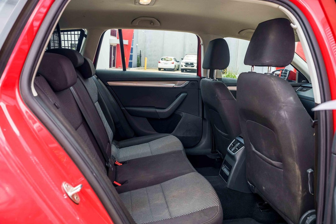 2015 SKODA Octavia Ambition Plus 110tsi, Automatic, 176124 km, Photo 22