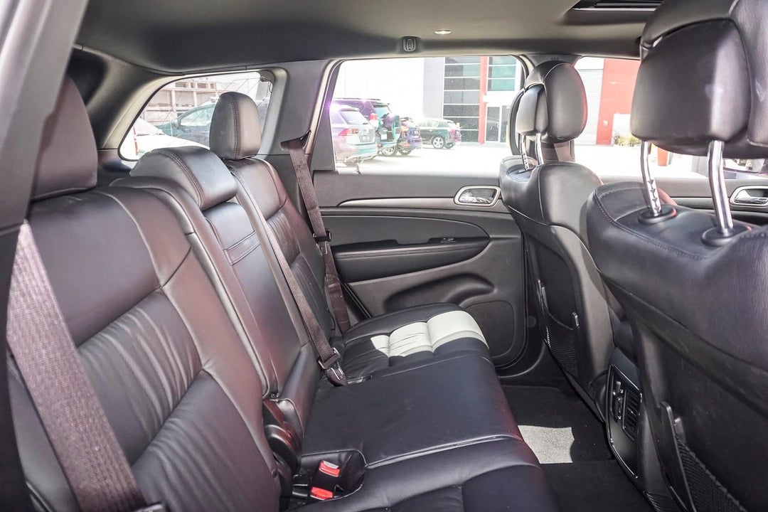 2017 Jeep Grand Cherokee Laredo, Automatic, 45000 km, Photo 19