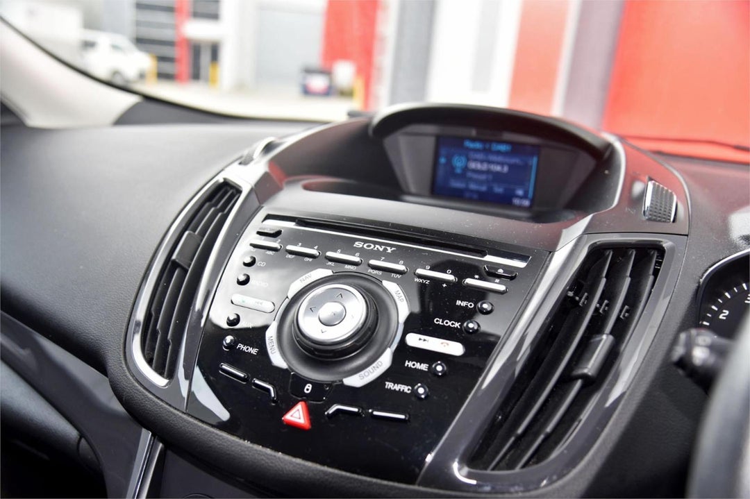 2014 Ford Kuga Titanium, Automatic, 107000 km, Photo 19