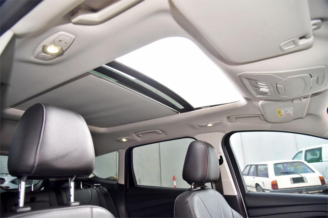 2014 Ford Kuga Titanium, Automatic, 107000 km, Photo 11