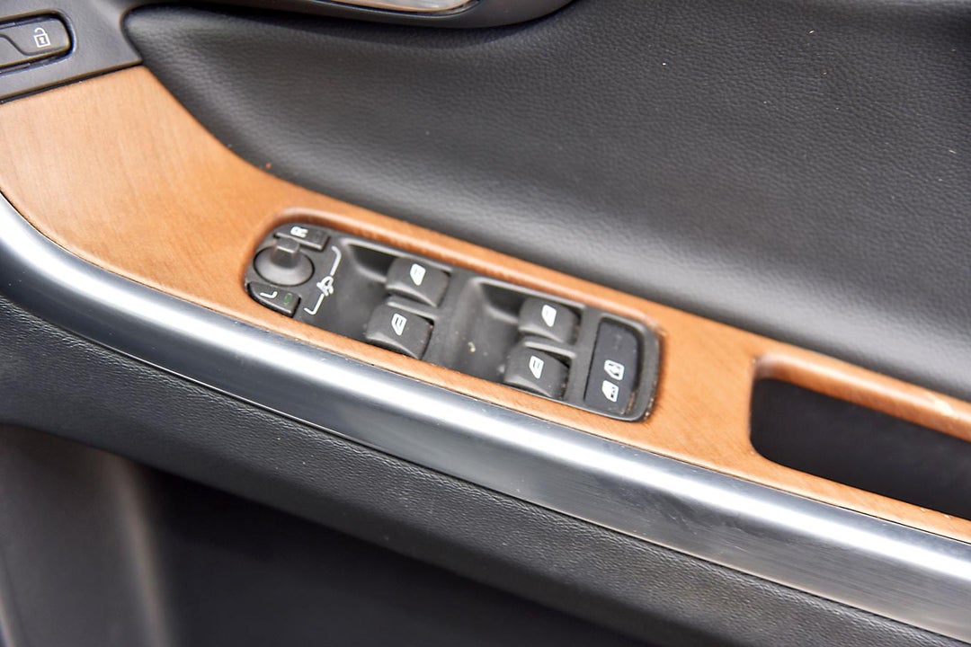 2015 Volvo XC60 D4 Luxury, Automatic, 158000 km, Photo 17