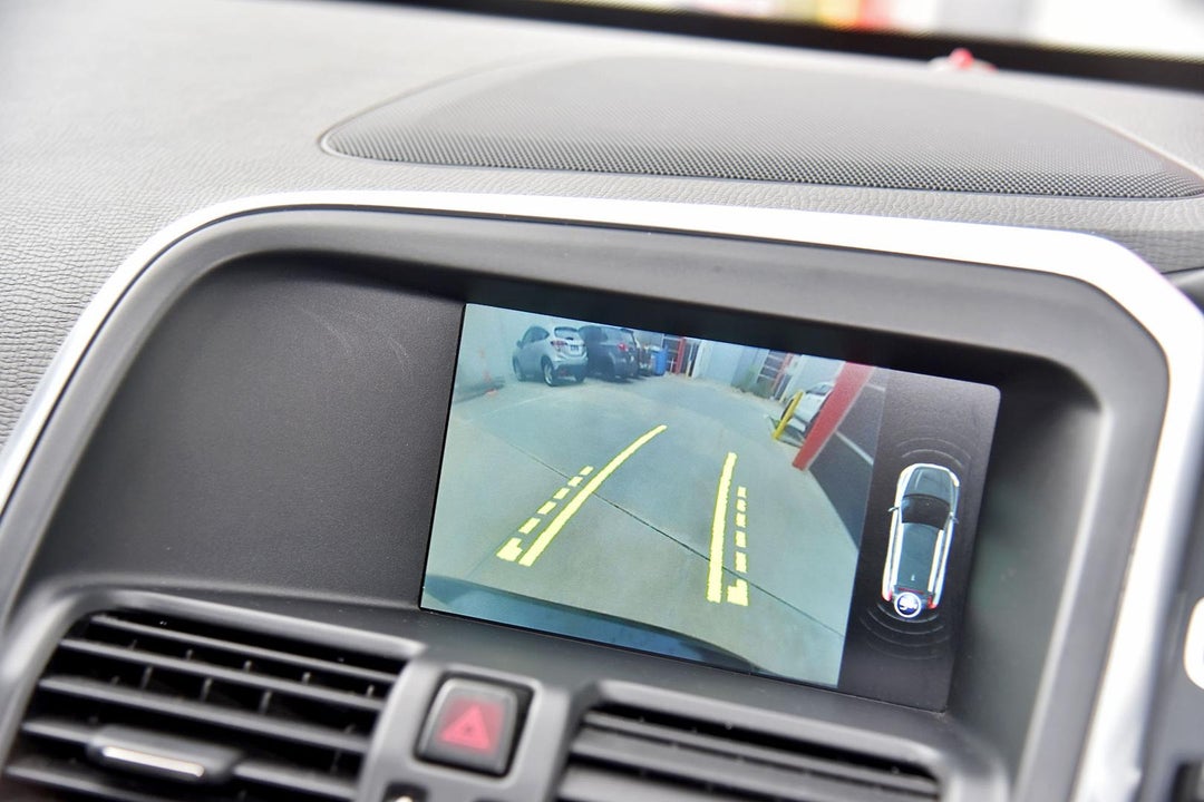 2015 Volvo XC60 D4 Luxury, Automatic, 158000 km, Photo 14