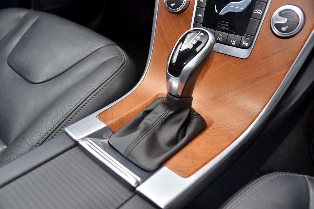 2015 Volvo XC60 D4 Luxury, Automatic, 158000 km, Photo 12