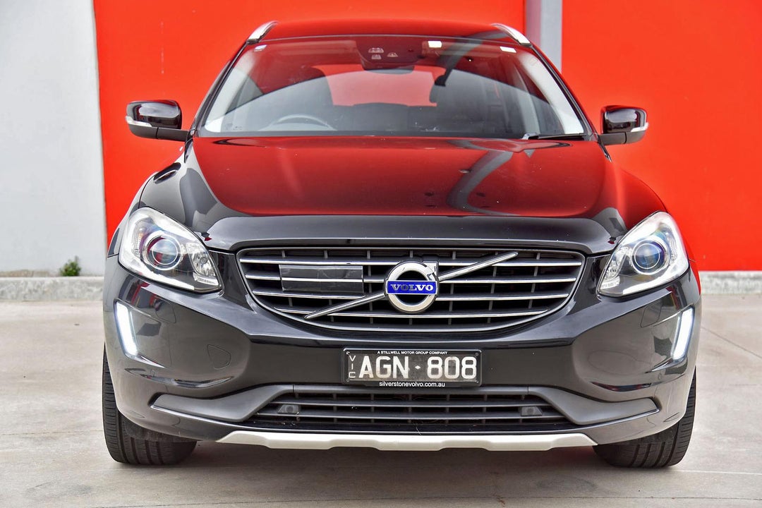 2015 Volvo XC60 D4 Luxury, Automatic, 158000 km, Photo 2