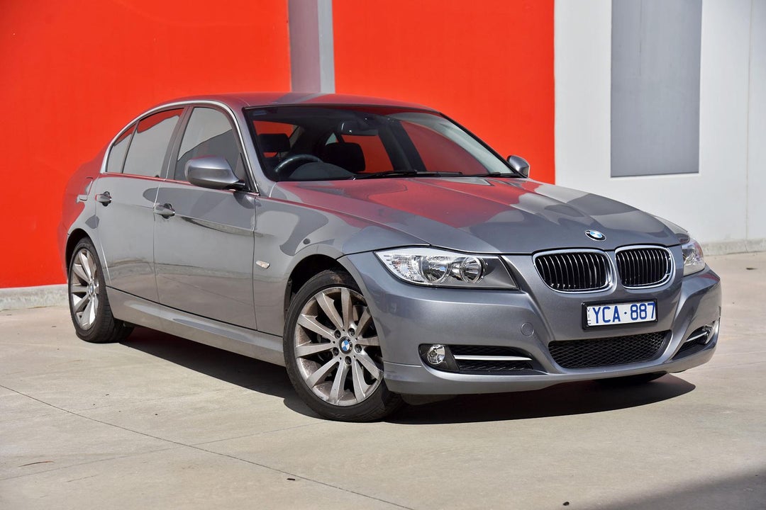 2010 BMW 3 Series 20d Lifestyle, Automatic, 40713 km, Photo 1
