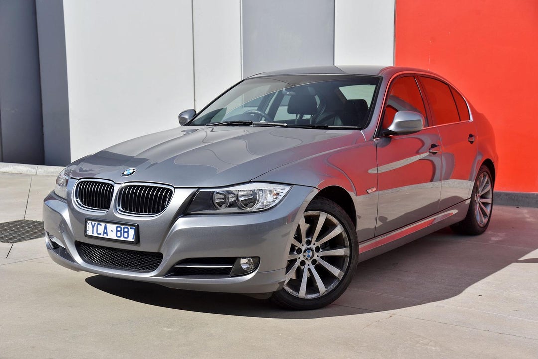 2010 BMW 3 Series 20d Lifestyle, Automatic, 40713 km, Photo 3