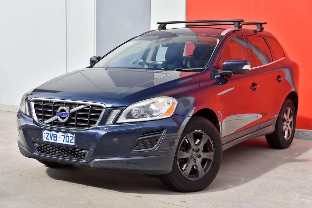2013 Volvo XC60 D5 Teknik, Automatic, 169670 km, Photo 3