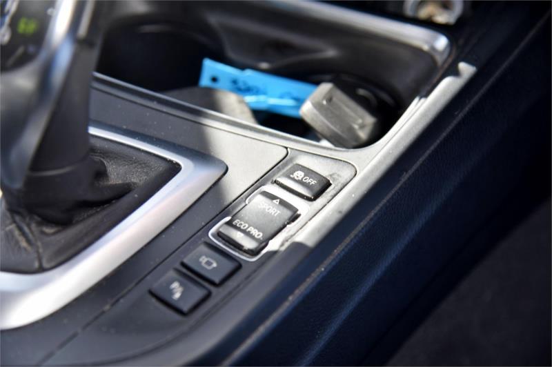 2014 BMW 3 Series Sport Line, Automatic, 119008 km, Photo 12