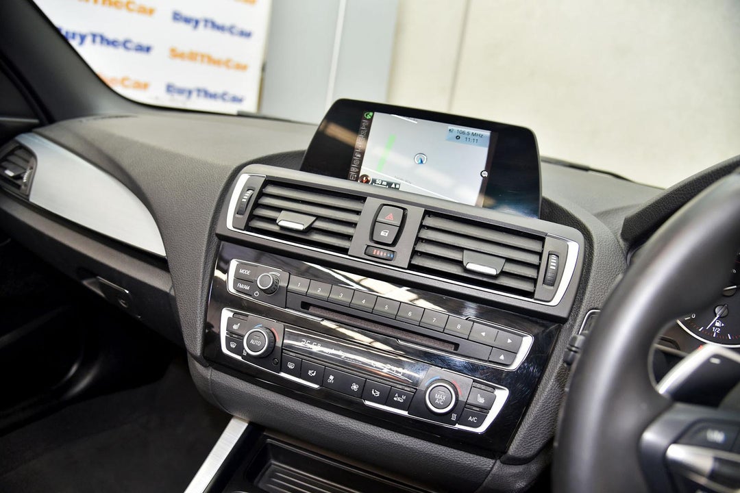 2015 BMW 220i M Sport, Automatic, 98000 km, Photo 14