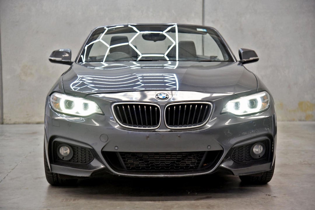 2015 BMW 220i M Sport, Automatic, 98000 km, Photo 2