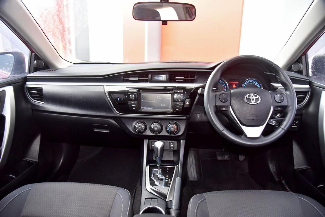 2014 Toyota Corolla Sx, Manual, 105244 km, Photo 8