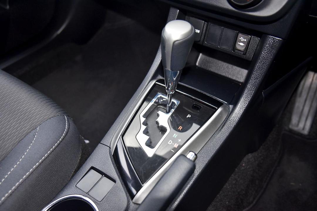 2014 Toyota Corolla Sx, Manual, 105244 km, Photo 10