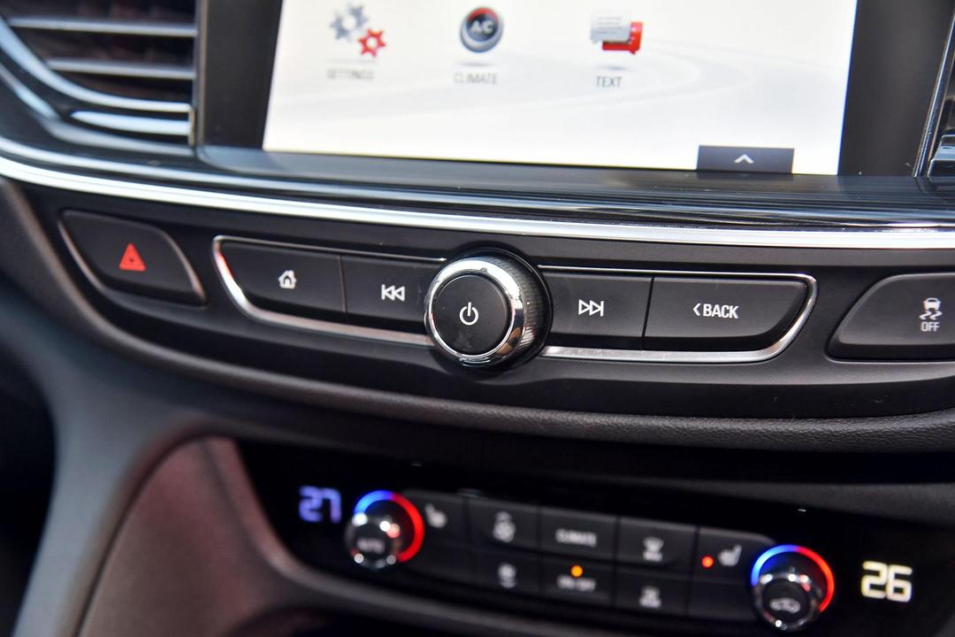 2019 Holden Calais Calais, Automatic, 158000 km, Photo 18
