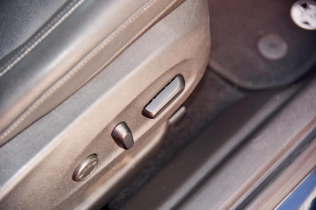 2019 Holden Calais Calais, Automatic, 158000 km, Photo 23
