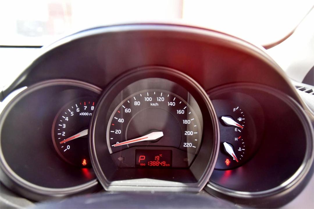 2017 Kia Rio S, Automatic, 31777 km, Photo 6