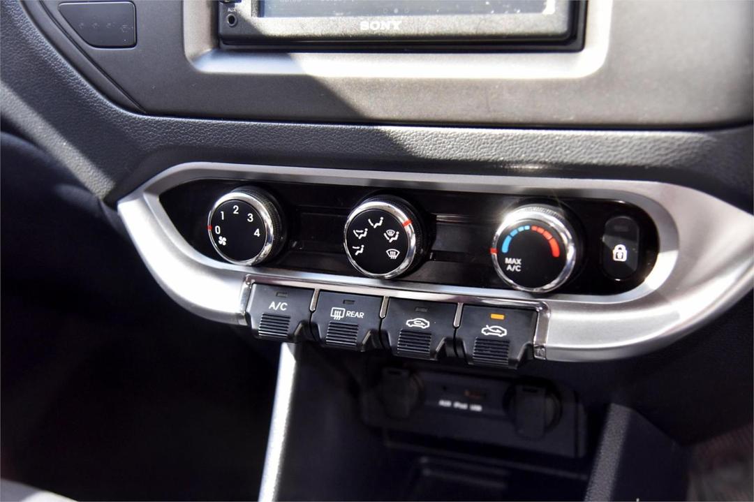 2017 Kia Rio S, Automatic, 31777 km, Photo 18