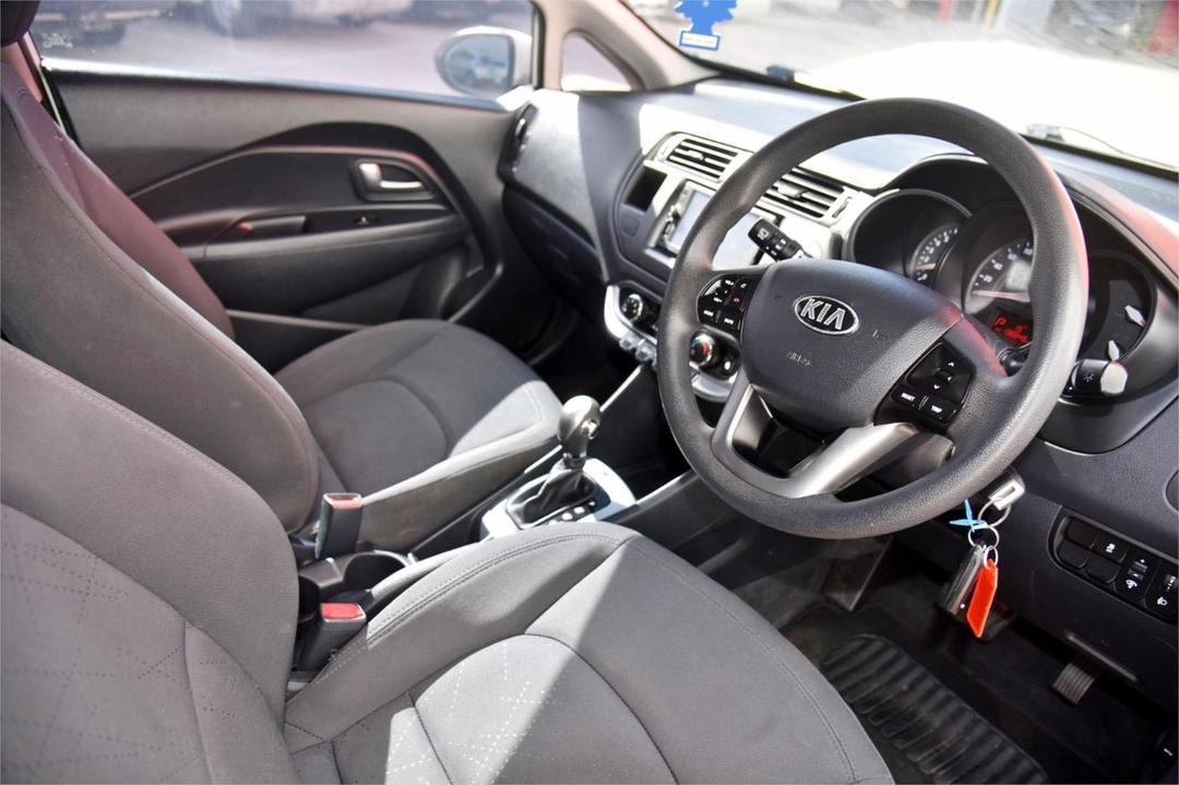 2017 Kia Rio S, Automatic, 31777 km, Photo 9