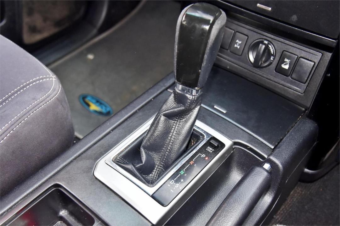 2014 Toyota Landcruiser Prado Gxl, Automatic, 263000 km, Photo 6